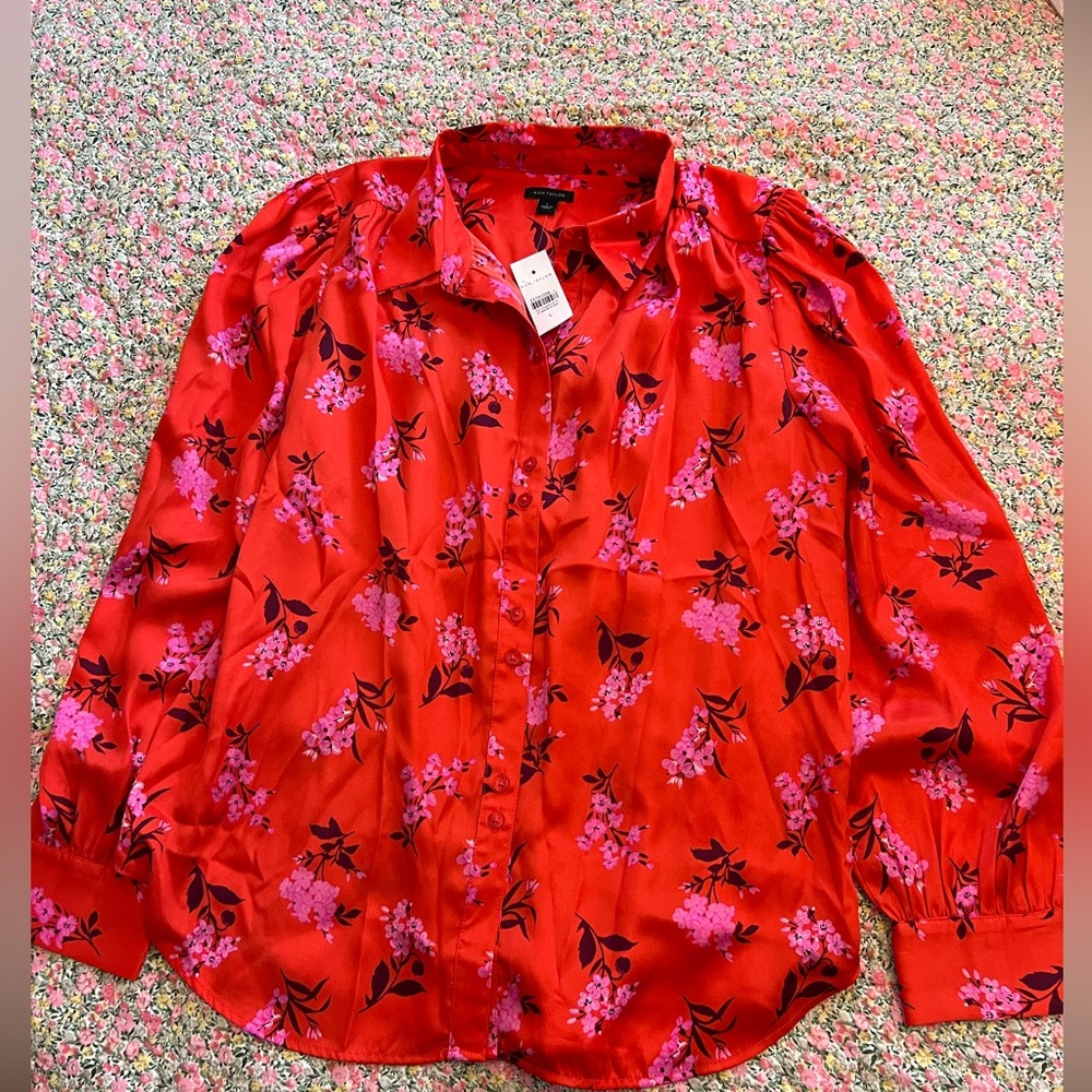 NEW NWT Ann Taylor Red and Pink Floral Blouse Size Large L